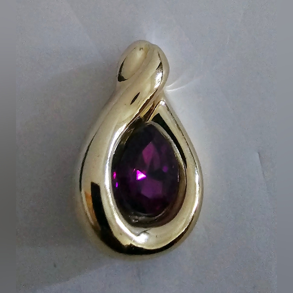 Purple and gold teardrop plastic brooch
